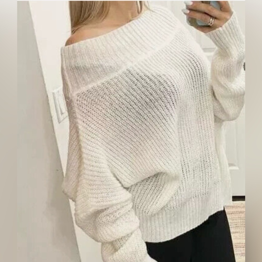 Exlura Ivory Chunky Knit Sweater